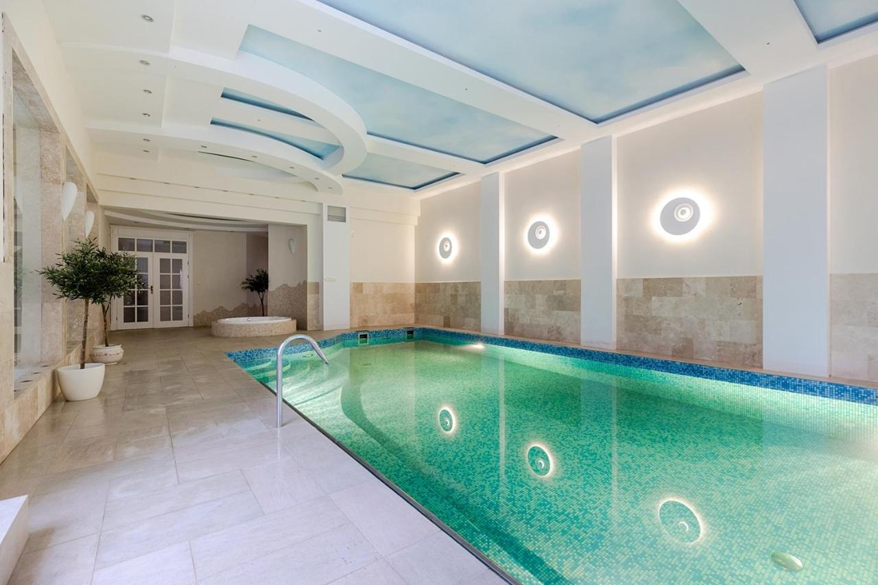 Luxury Villa Indoor Pool Warsaw Magdalenka 외부 사진