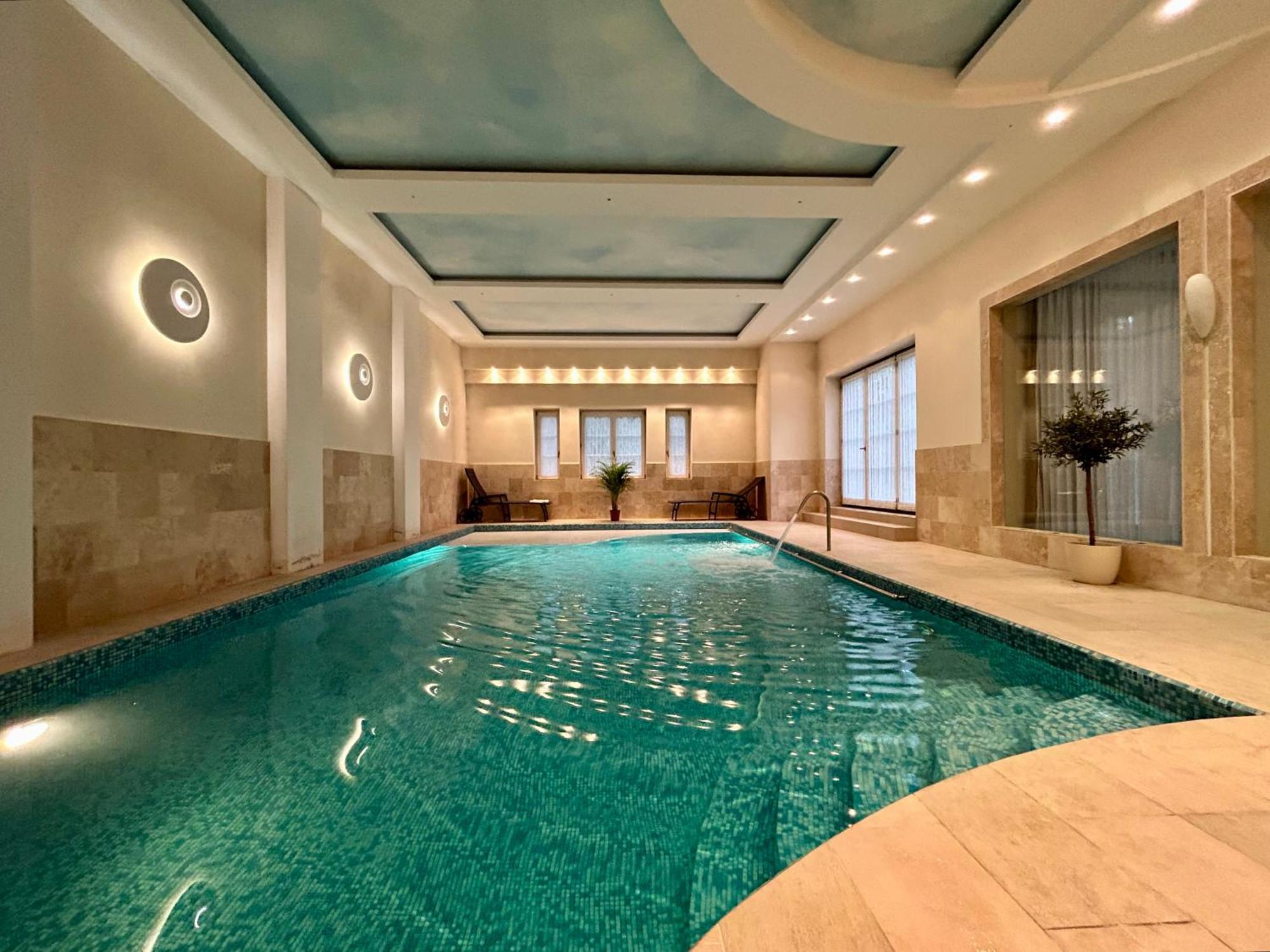 Luxury Villa Indoor Pool Warsaw Magdalenka 외부 사진